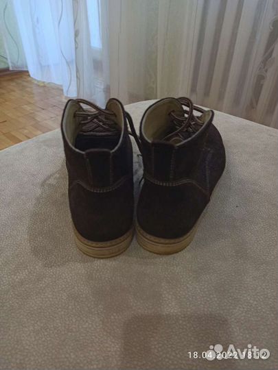 Ботинки замшевые 