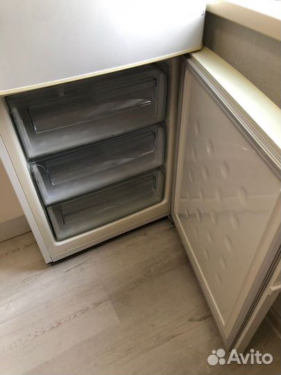 Холодильник