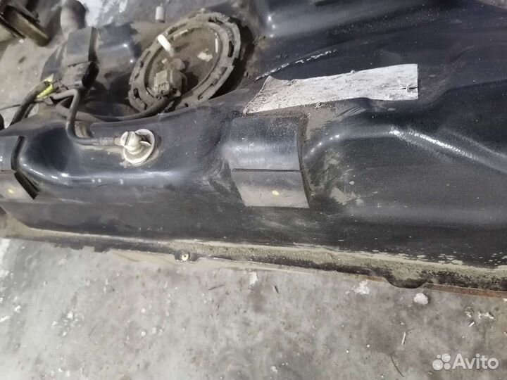 Топливный бак Chevrolet Aveo T300 1.6