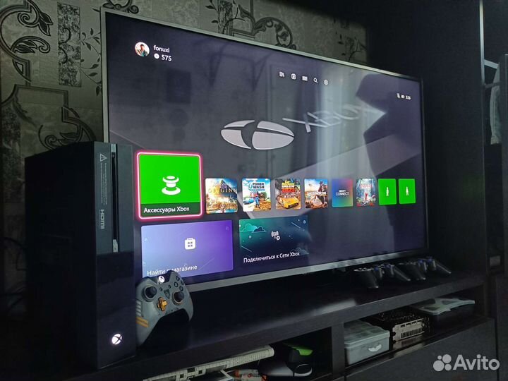 Xbox One + джойстик