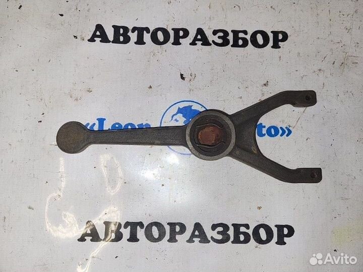 Вилка сцепления Nissan Atlas AGF22 TD27 1991