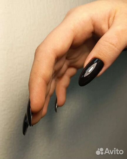 Маникюр, педикюр