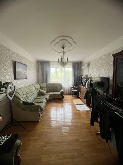 3-к. квартира, 77 м², 4/9 эт.