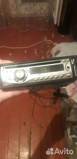 Автомобильная магнитола.Денег не надо
