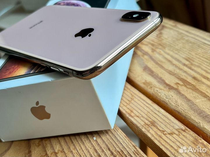 iPhone Xs Max, 64 ГБ