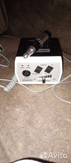 Машинка для маникюра и педикюра