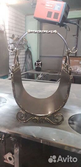 Дровница для камина