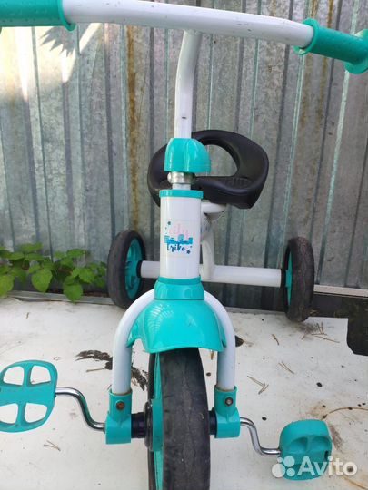 Детский трехколесный велосипед