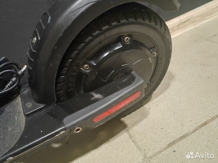 Электросамокат yamato 0809