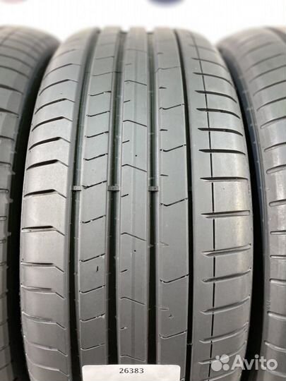 Pirelli P Zero PZ4 235/50 R19 97Y