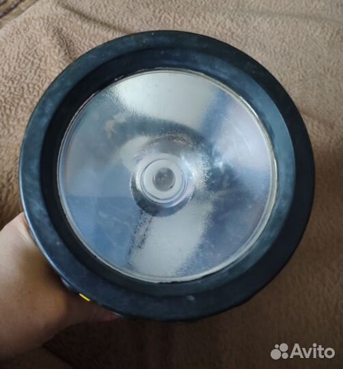 Фонарик на батарейках