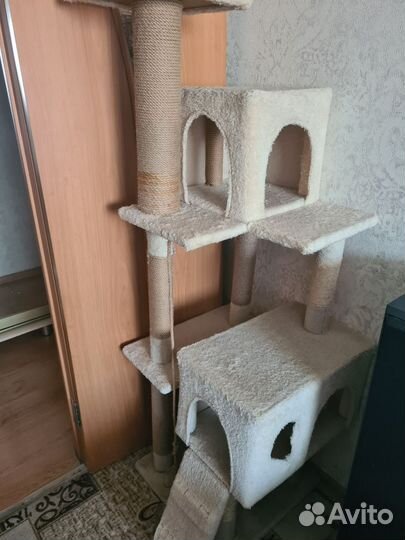 Домик для кошки с когтеточкой