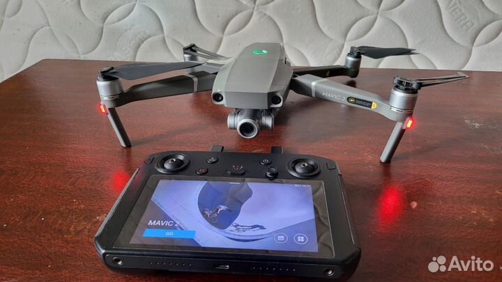 Квадрокоптер DJI Mavic 2 Zoom + Smart Controller