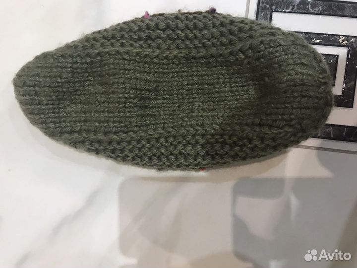 Вязаные домашние тапочки и тёплые следочки