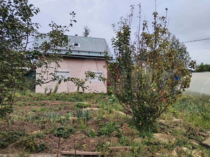 Дача 32 м² на участке 6 сот.