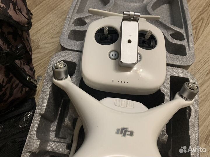 Квадрокоптер dji phantom 4