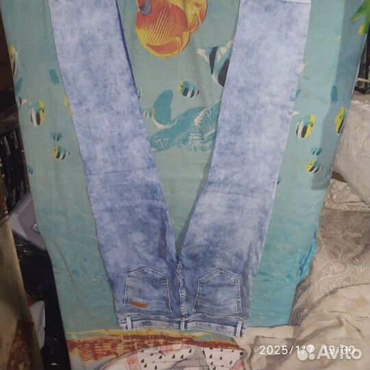 Джинсы cropp женские