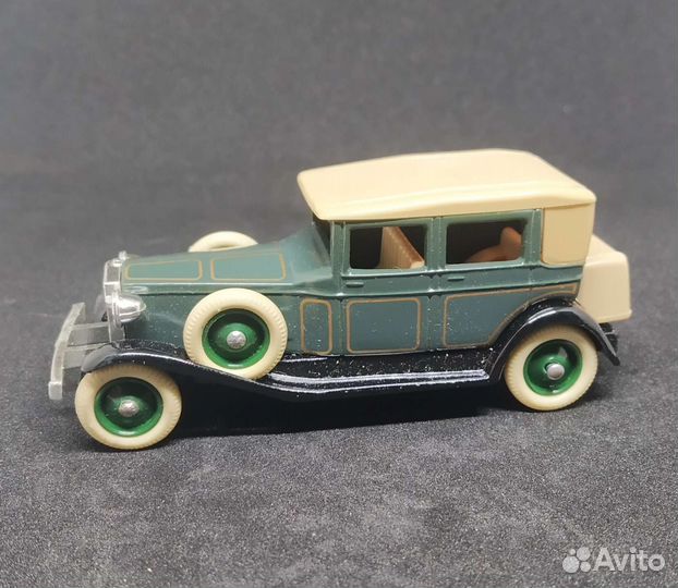 Модель автомобиля Rolls-Royse D Back 20