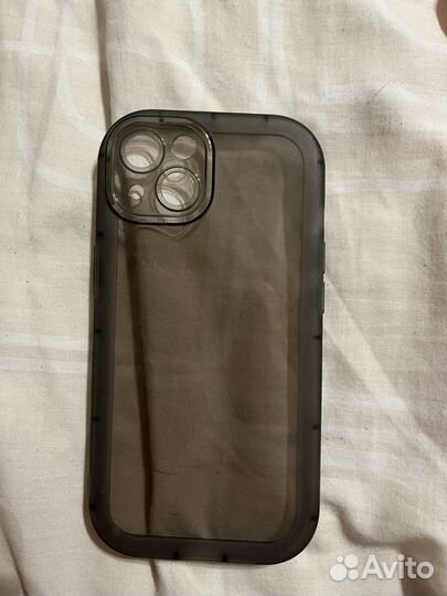 Чехлы на айфон 13
