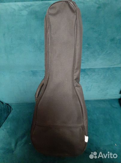 Укулеле с чехлом
