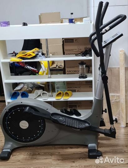 Эллиптический тренажёр BodyCraft ECT-2100