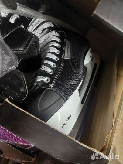 Коньки хоккейные мужские