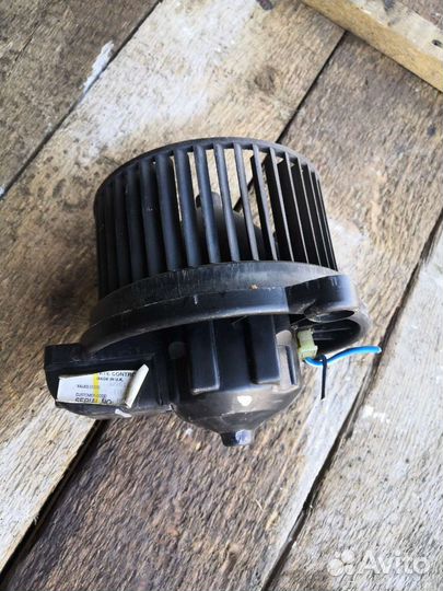 Моторчик печки на ровер 400,416,45, хонду цивик 6