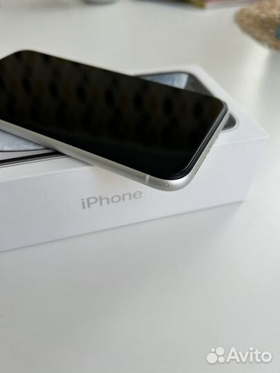 iPhone Xr, 128 ГБ