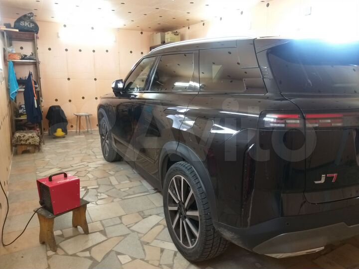 Гараж, > 30 м²