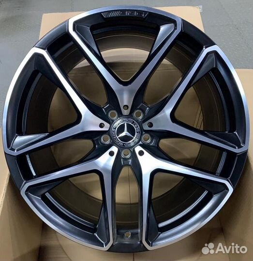 Кованые диски KAN Designe на Mercedes G-класс R21