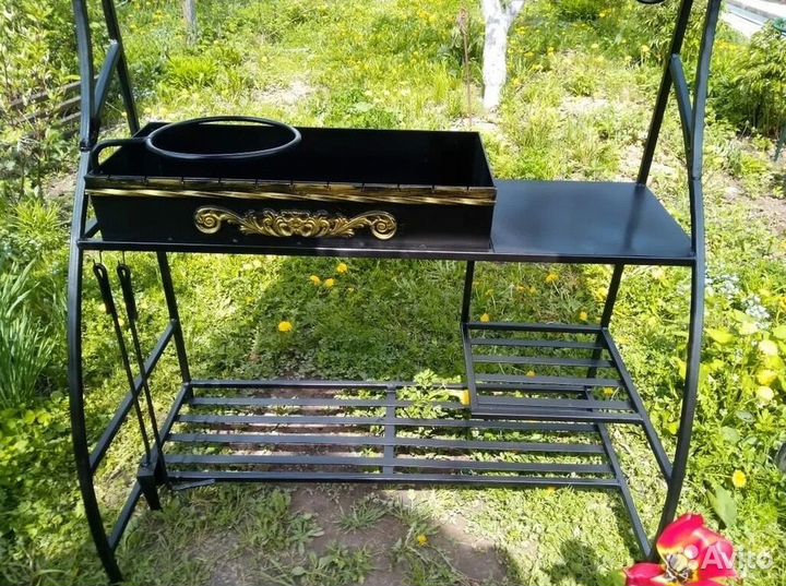 Мангал с крышей