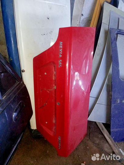 Крышка багажника на Daewoo Nexia