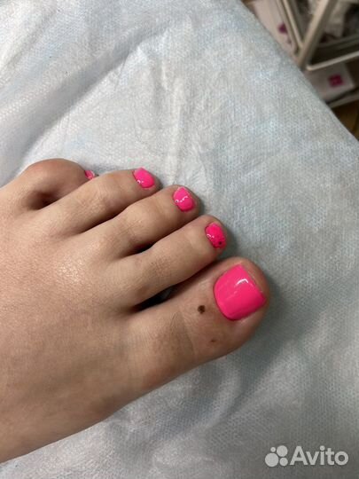 Педикюр, Маникюр