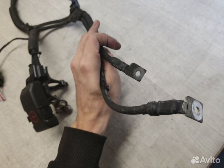 Клемма аккумулятора Kia Ceed ED 1.6 G4FC 2010