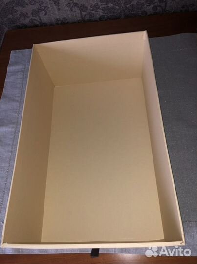 Louis Vuitton, prada, коробки