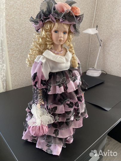 Кукла декоративная