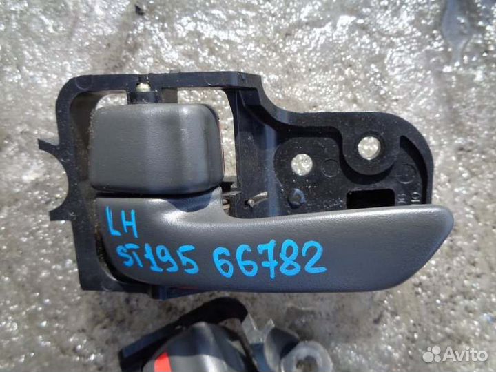 Ручка двери внутренняя левая Toyota Caldina ST195