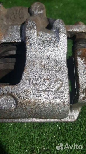 Суппорт тормозной передний правый Hyundai Solaris