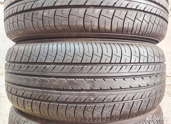 Yokohama dB Decibel E70 215/55 R17 94H