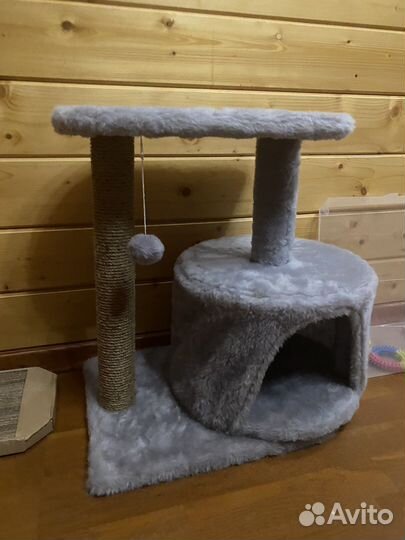 Домик для кошки с когтеточкой новый
