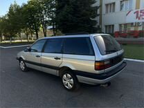 Volkswagen Passat 1.8 MT, 1993, 251 000 км, с пробегом, цена 449 000 руб.