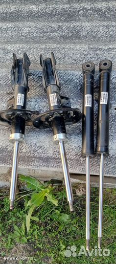 Комплект б/у амортизаторов (сааз) для Лада Веста