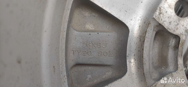 Оригинальные диски R16 Toyota Land Cruiser