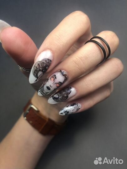 Нужна модель на маникюр