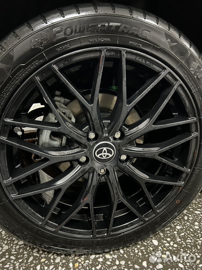 Диски с резиной летней r18 Toyota Camry