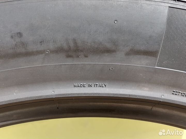 Pirelli P Zero PZ4 315/40 R21