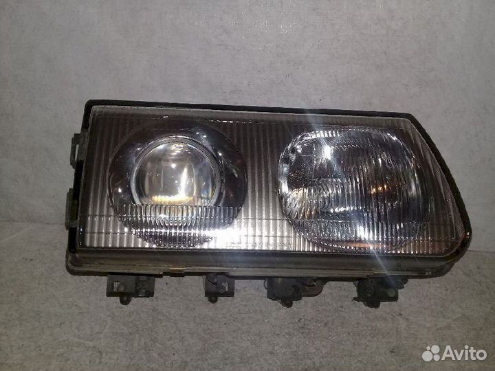 Фара правая 110-37615 mitsubishi Delica P35W