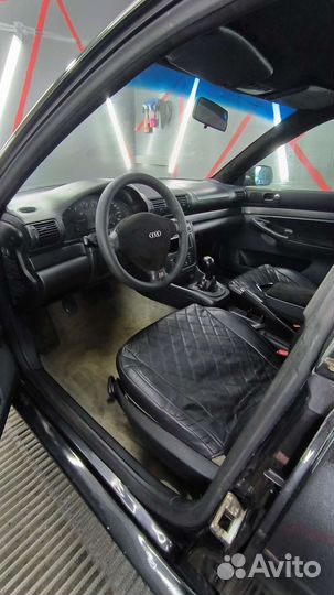 Audi A4 1.8 МТ, 1995, 372 000 км