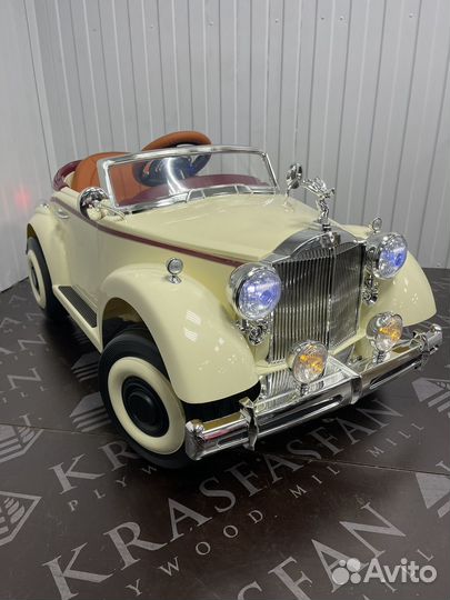 Детский электромобиль новый