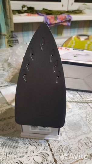 Утюг с парогенератором новый